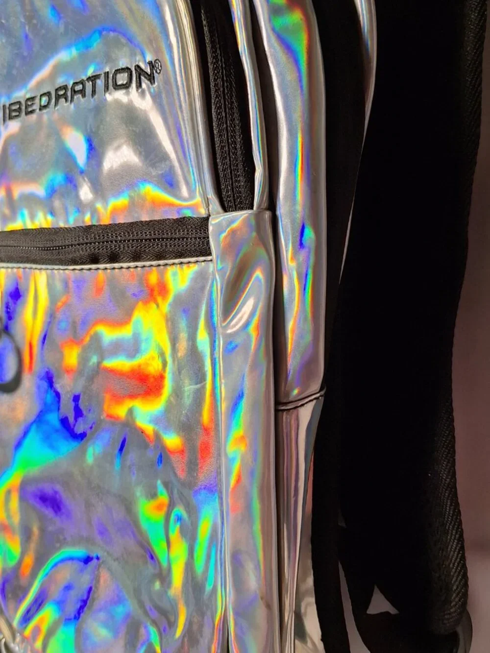Vibedration Hydration Backpack w/o bladder - Holographic - Silver - Used